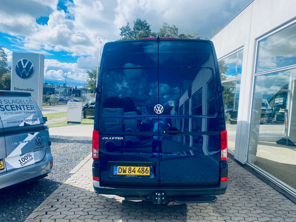 VW Crafter 35 2,0 TDi 177 Kassevogn L3H3 aut.