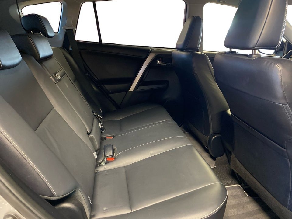 Toyota RAV4 2,5 Hybrid H3 Selected MDS 5d
