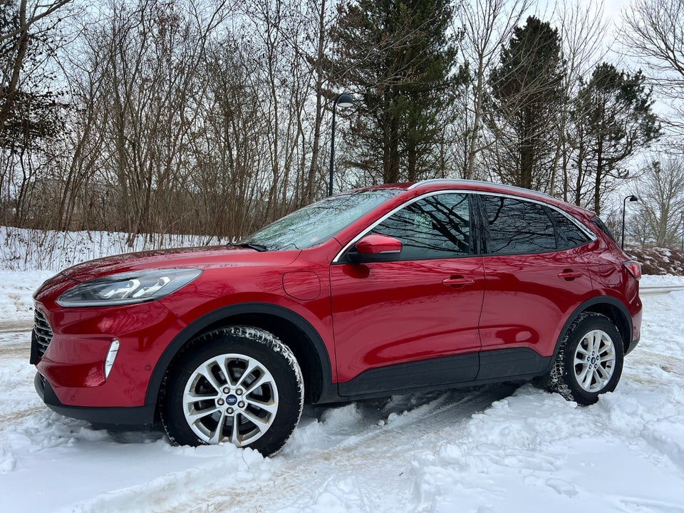 Ford Kuga 2,5 PHEV Titanium X CVT 5d