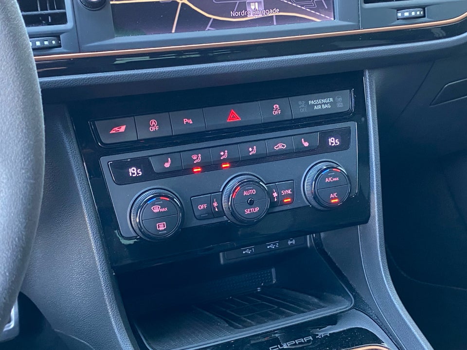 Seat Leon 2,0 TSi 300 Cupra ST DSG 4Drive 5d