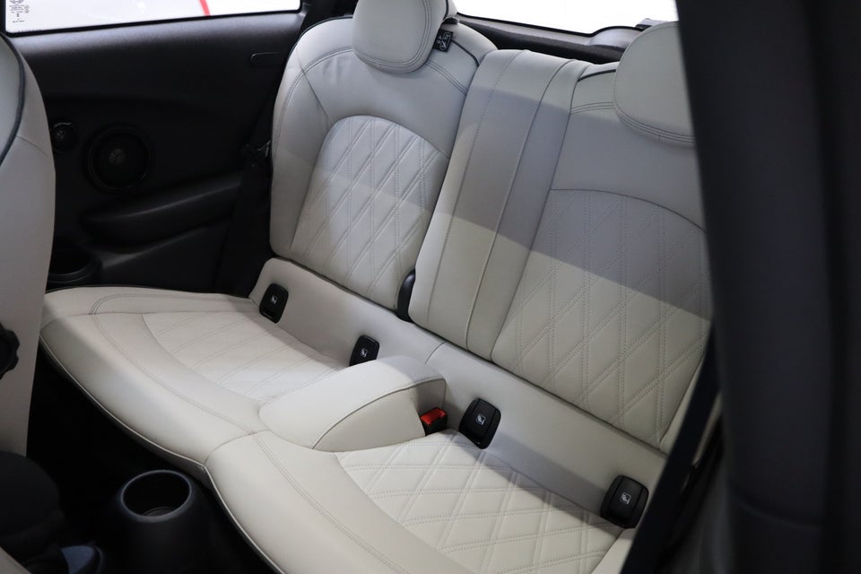MINI Cooper SE Edition Premium Plus 3d