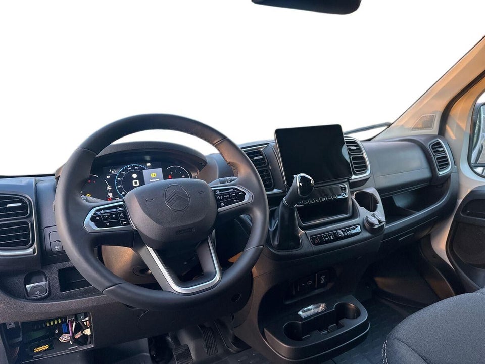 Citroën Jumper 35 2,2 BlueHDi 140 L2H2 MasterLine EAT8