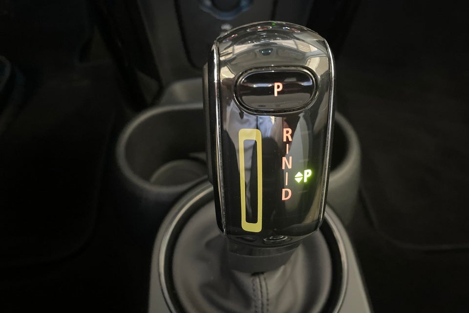 MINI Cooper SE Classic Trim 3d