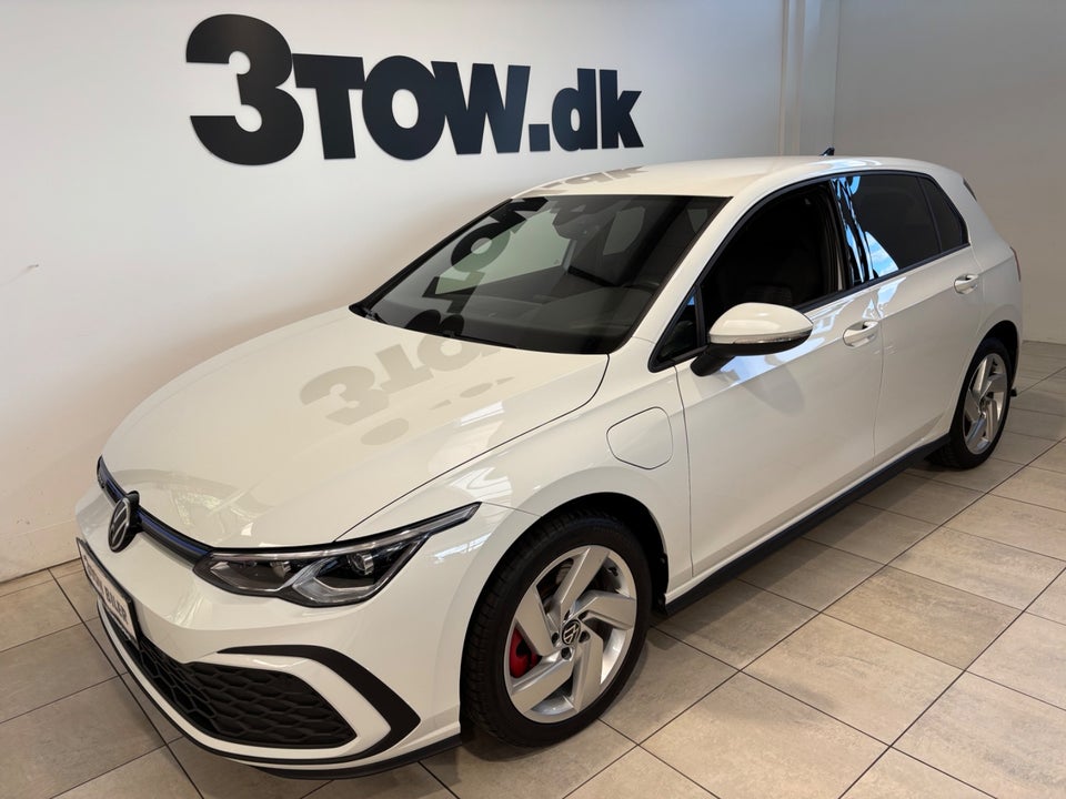 VW Golf VIII 1,4 GTE DSG 5d