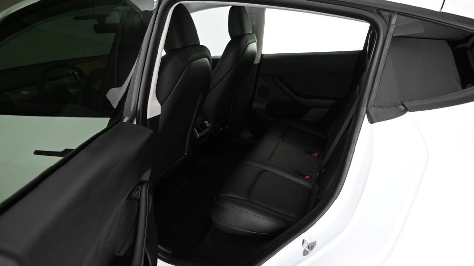 Tesla Model Y RWD 5d