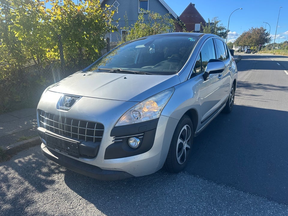 Peugeot 3008 1,6 HDi 110 Premium 5d