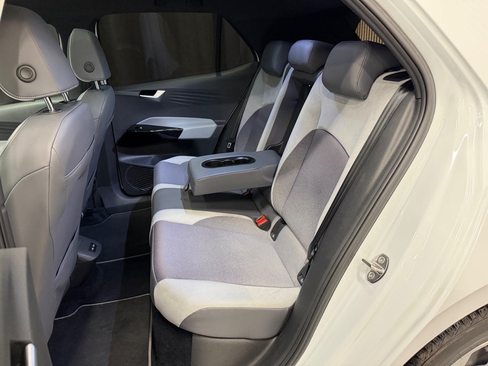 VW ID.3 58 Family 5d