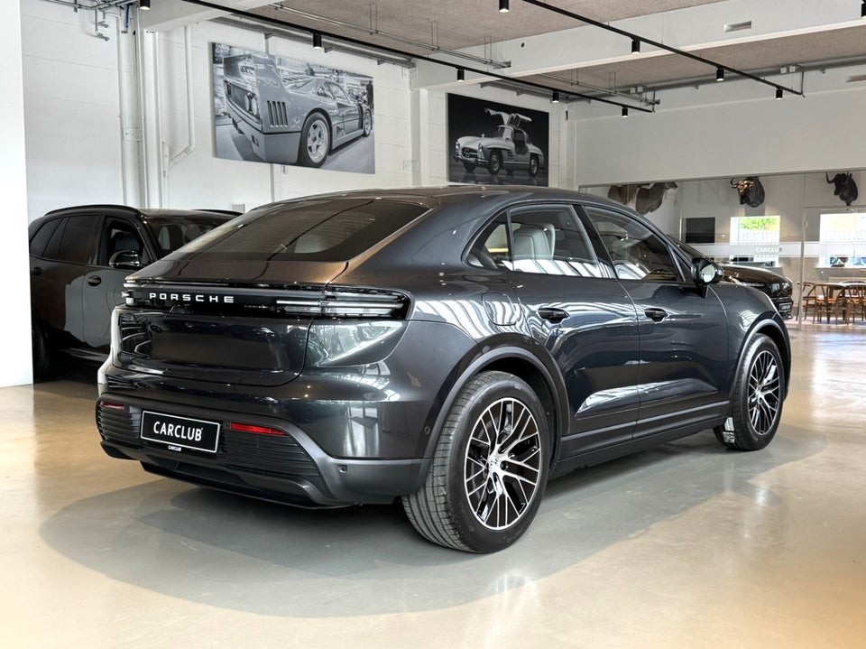Porsche Macan 4 5d