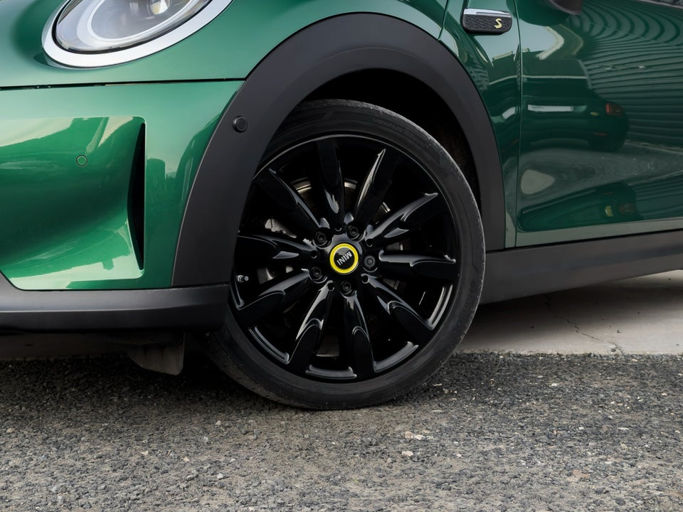 MINI Cooper SE Classic Trim 3d