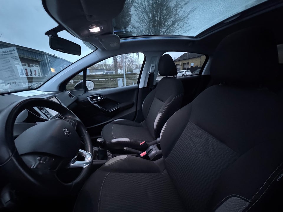 Peugeot 208 1,6 BlueHDi 100 Allure 5d