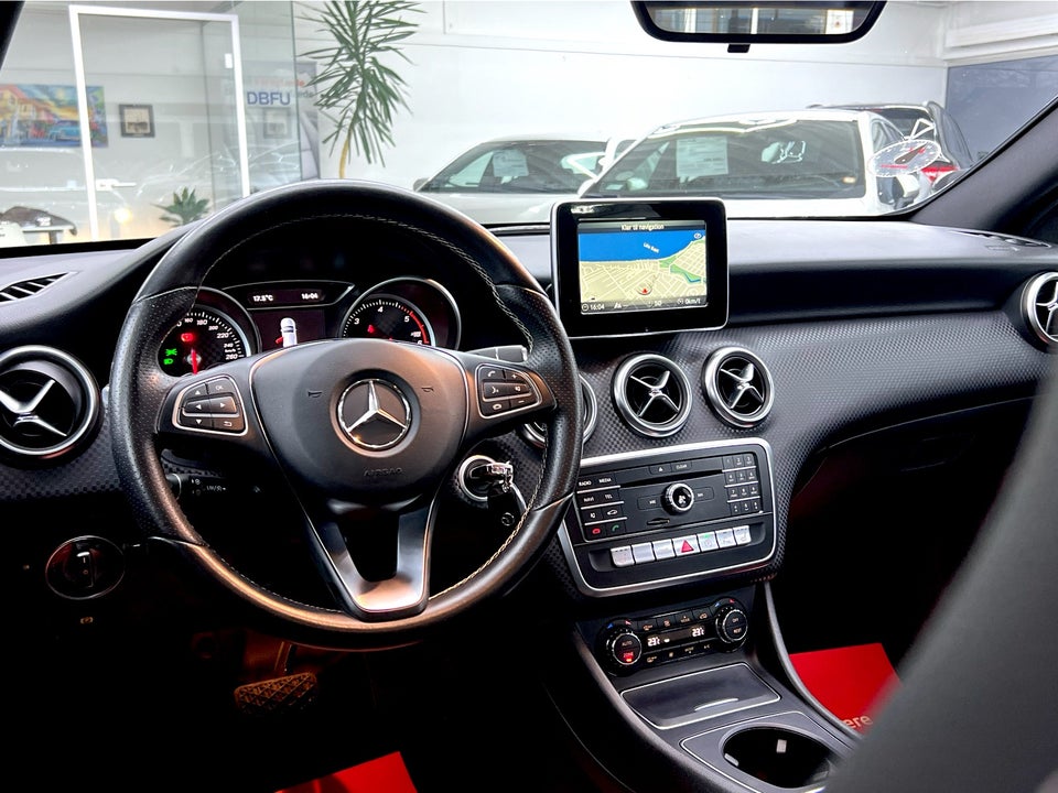 Mercedes A180 d 1,5 Urban aut. 5d