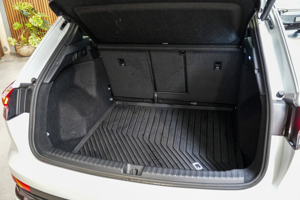 Audi Q4 e-tron 45 S-line 5d