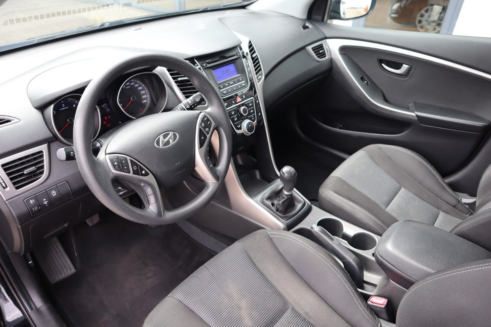 Hyundai i30 1,6 CRDi 110 Style Eco 5d