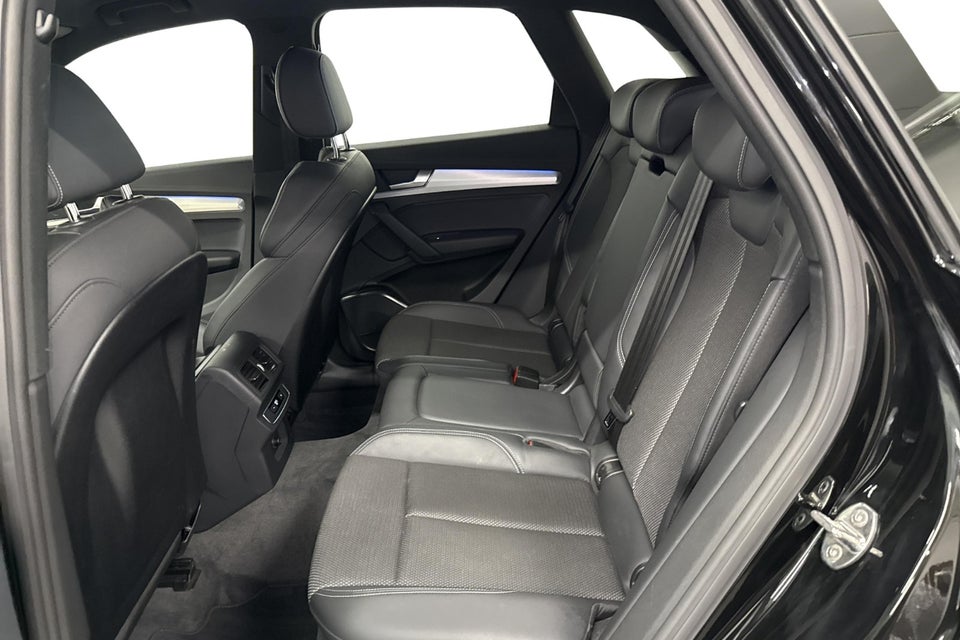Audi Q5 55 TFSi e S-line quattro S-tr. 5d