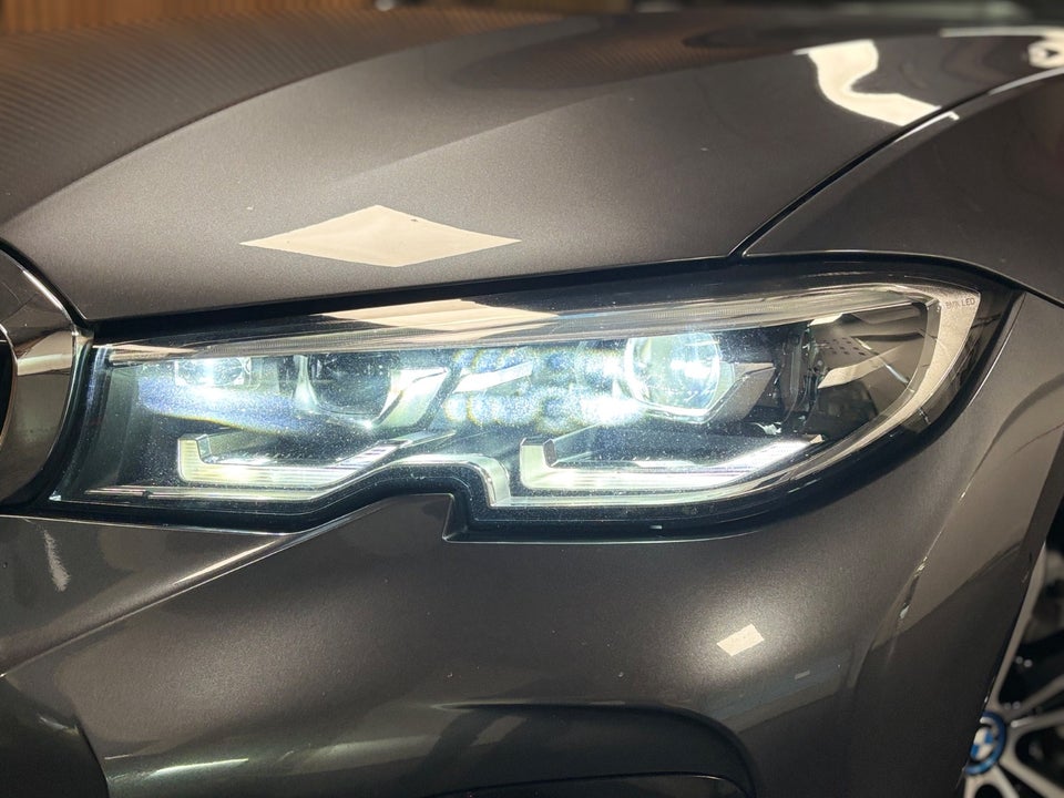 BMW 330e 2,0 Touring M-Sport aut. 5d