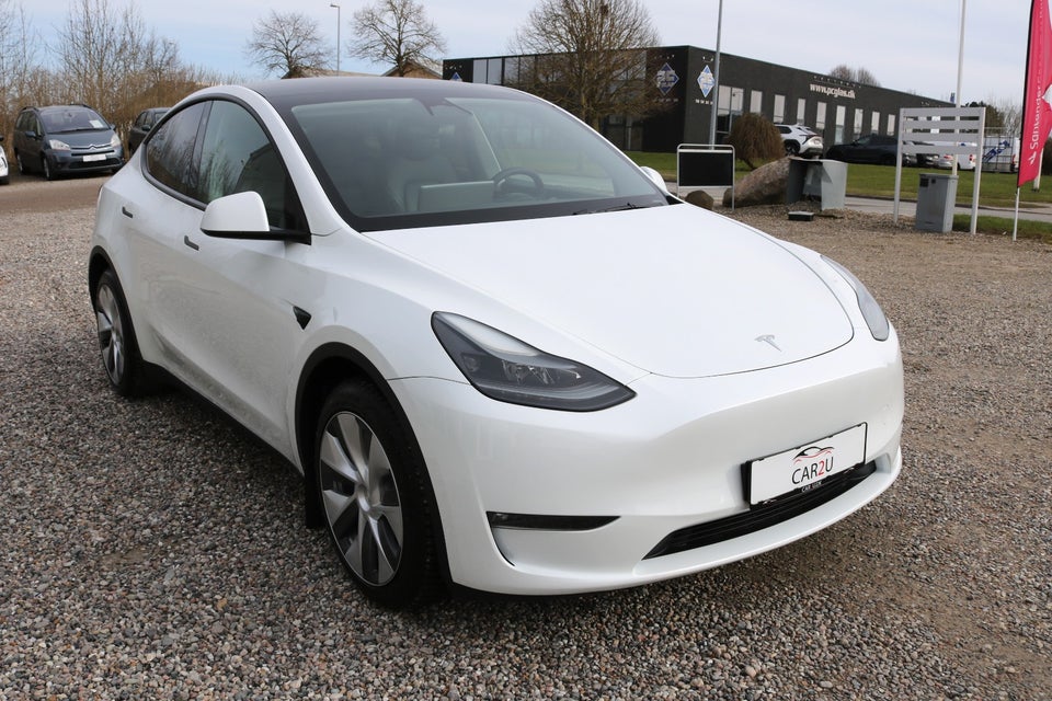 Tesla Model Y Long Range AWD 5d