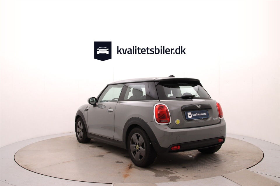 MINI Cooper SE Essential 3d