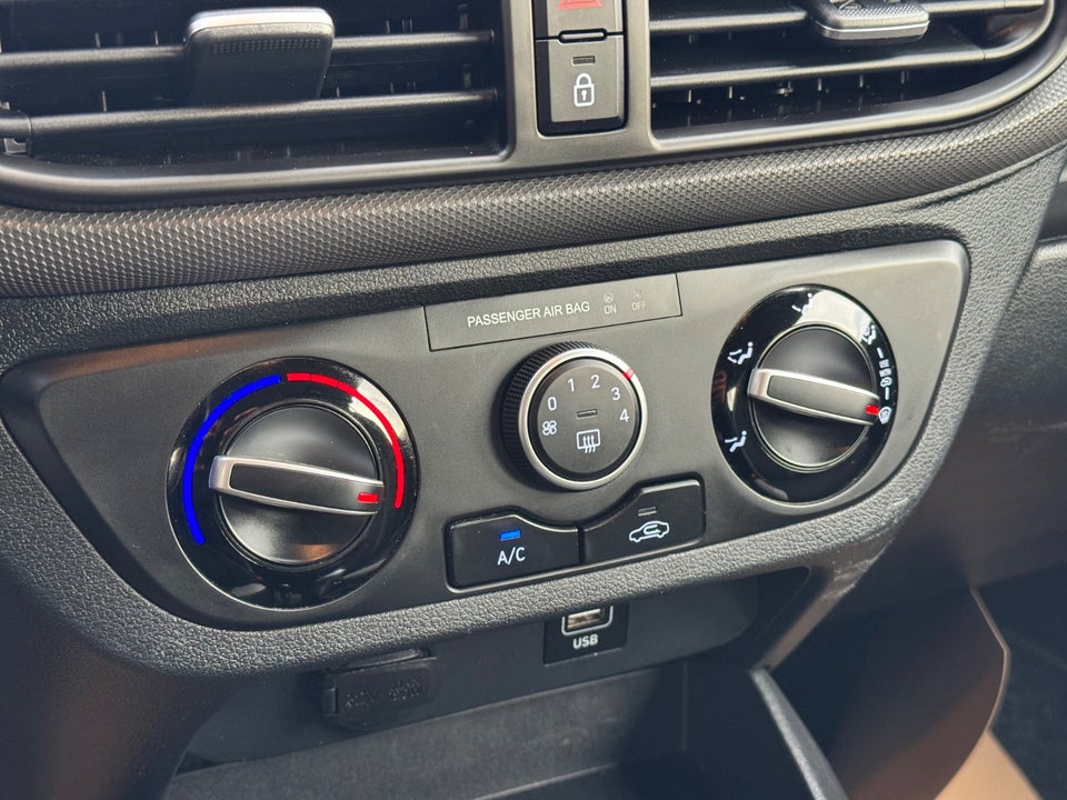 Hyundai i10 1,0 MPi Essential 5d