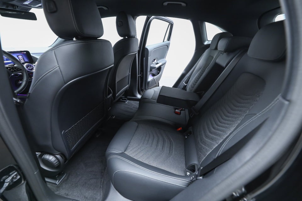 Mercedes EQA350 Progressive 4Matic 5d