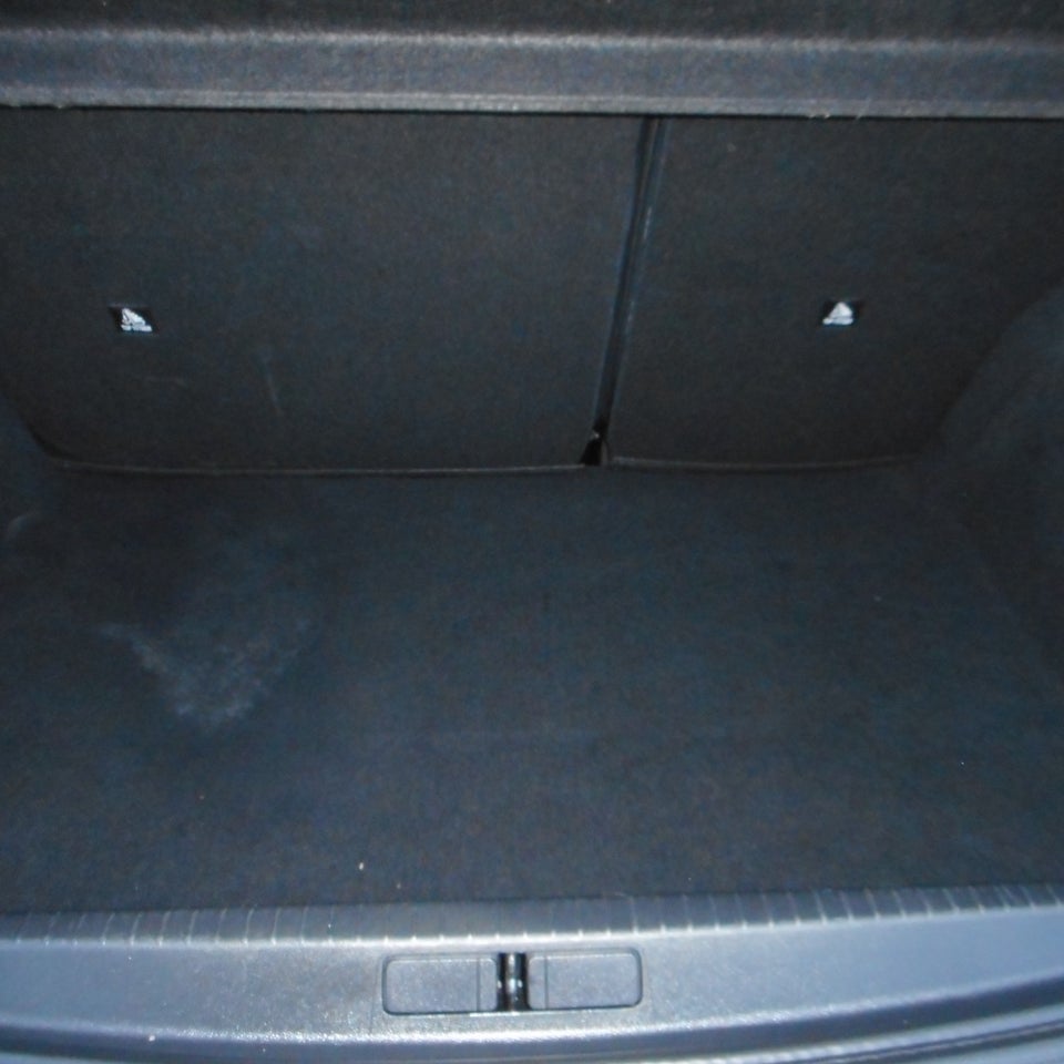 Peugeot 208 1,2 PureTech 75 Active 5d