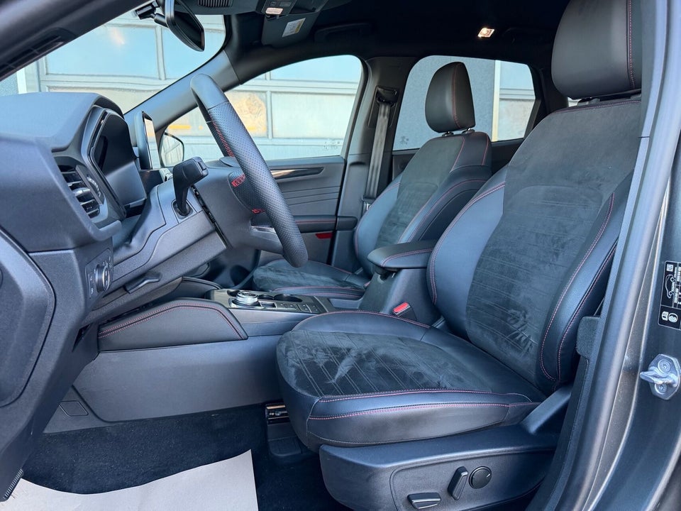 Ford Kuga 2,5 PHEV ST-Line X CVT 5d