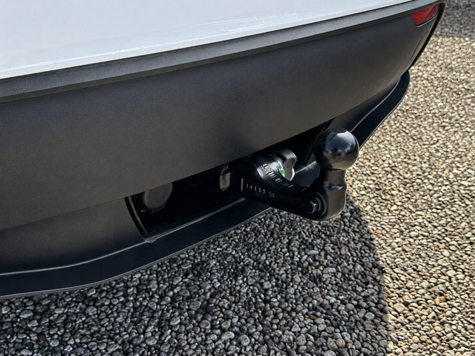 Tesla Model Y RWD 5d