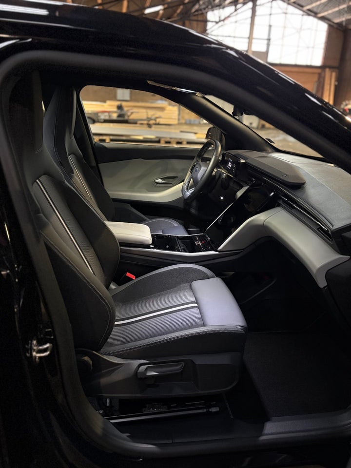 Ford Capri 79 Select Extended Range AWD 5d