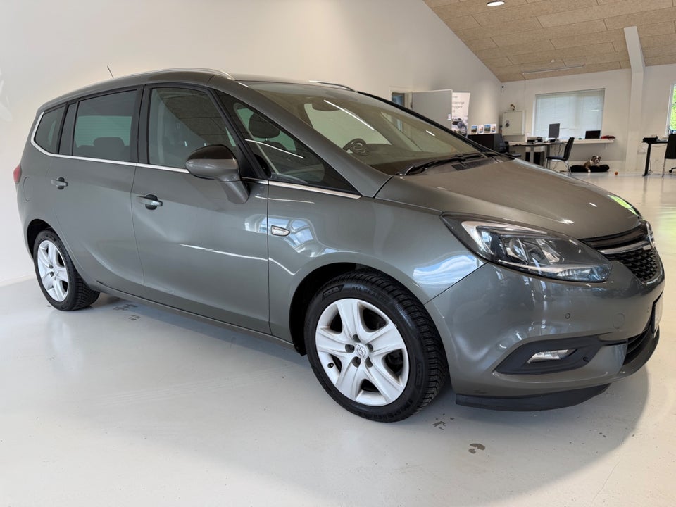 Opel Zafira Tourer 1,6 CDTi 134 Enjoy 7prs 5d
