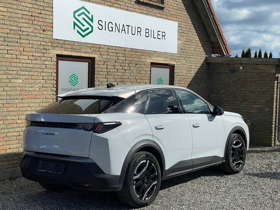 Peugeot e-3008 77 Allure 5d