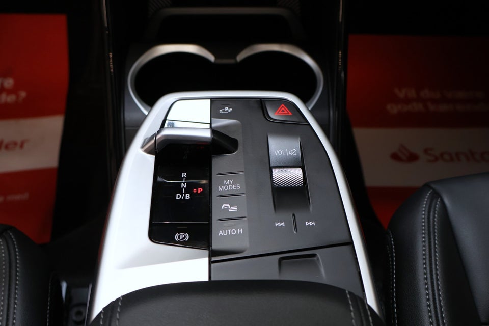 BMW iX1 eDrive20 X-Line 5d