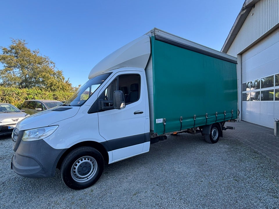 Mercedes Sprinter 319 3,0 CDi A3 Chassis aut. RWD 2d