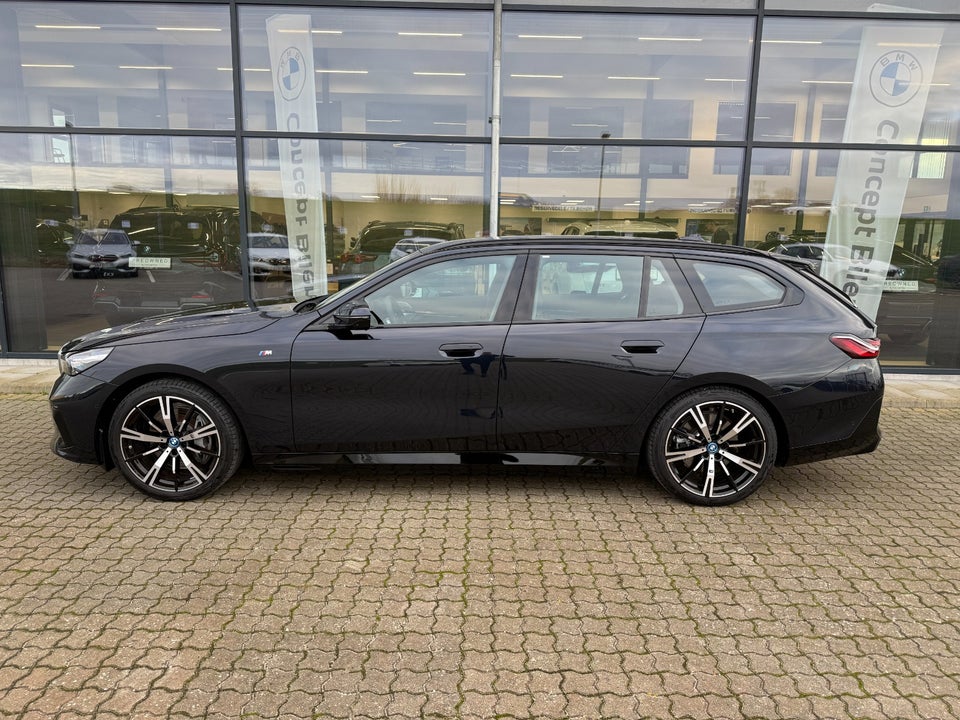 BMW i5 eDrive40 Touring M-Sport 5d