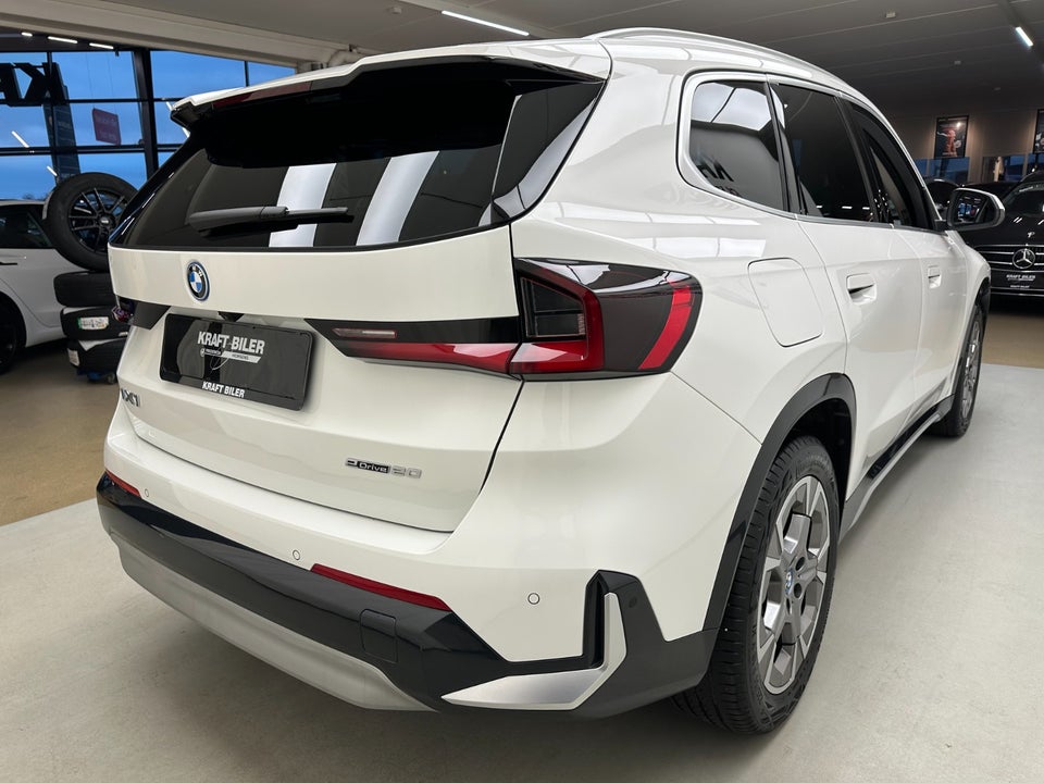 BMW iX1 eDrive20 X-Line 5d