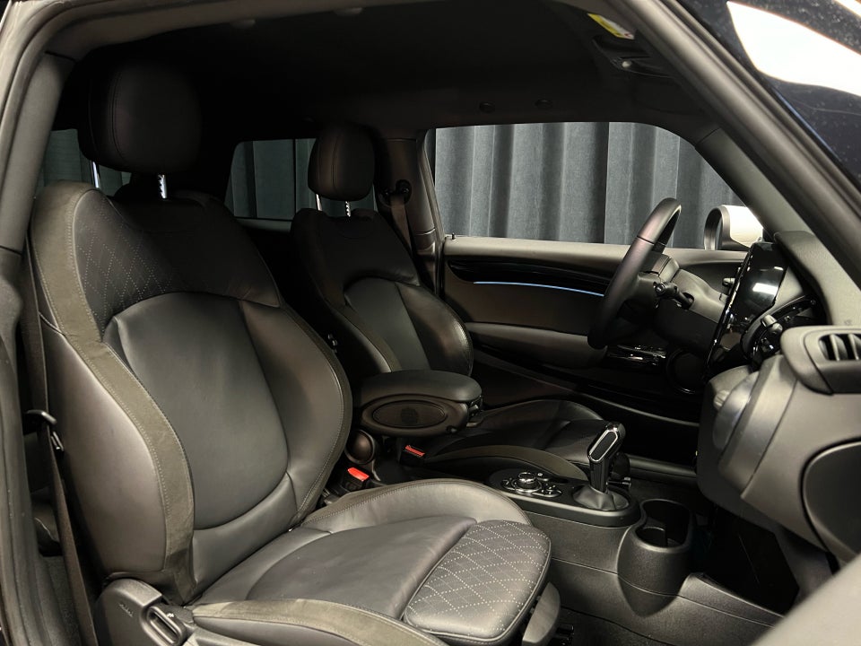 MINI Cooper SE Edition Premium Plus 3d