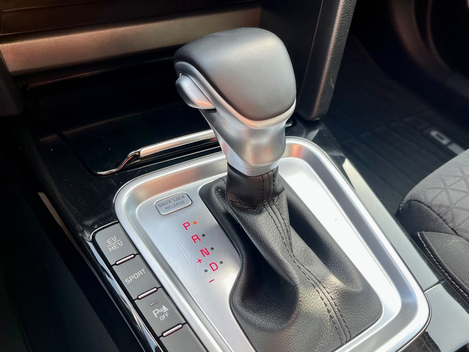 Kia Ceed 1,6 PHEV Prestige SW DCT 5d