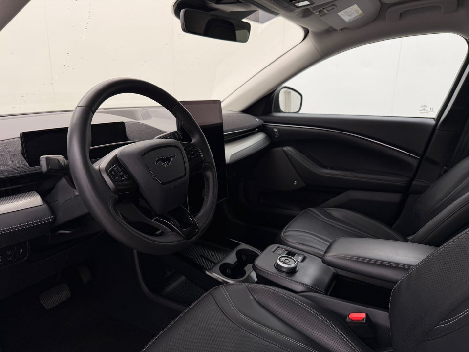 Ford Mustang Mach-E 98 Extended Range 5d