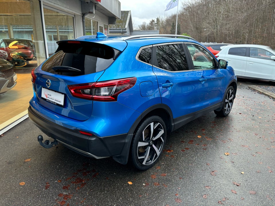 Nissan Qashqai 1,3 Dig-T 160 Tekna 5d