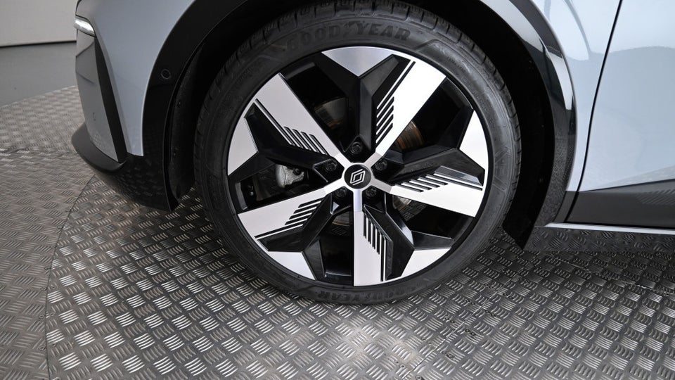 Renault Megane E-Tech 60 Techno 5d