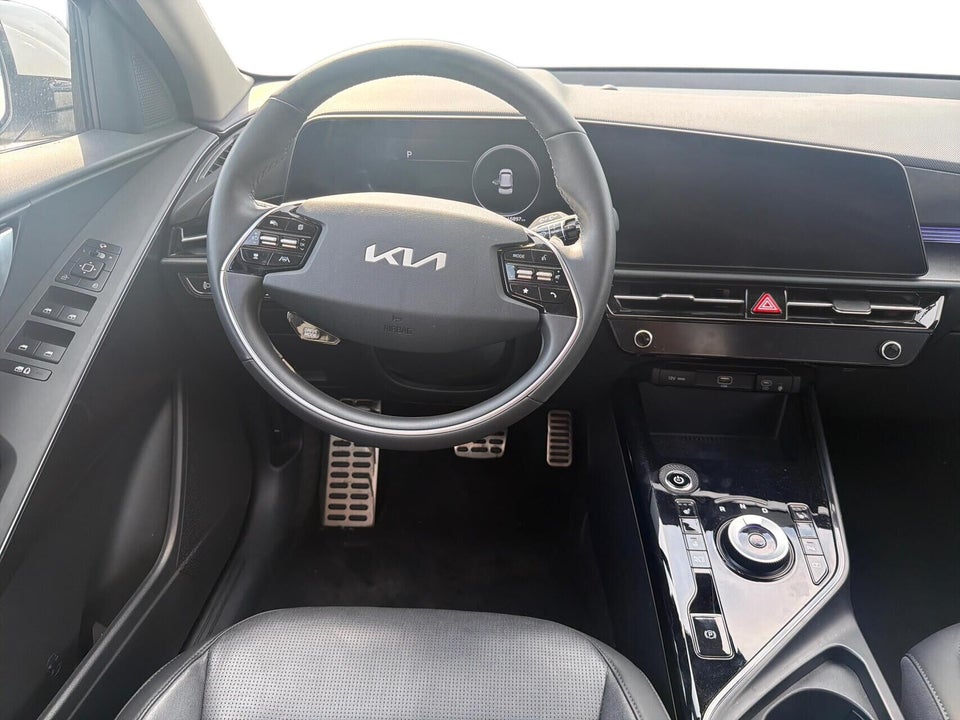 Kia Niro 64 EV Premium 5d