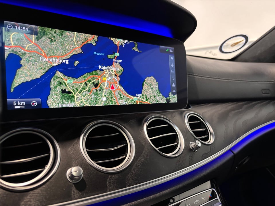 Mercedes E220 d 2,0 AMG Line stc. aut. 5d