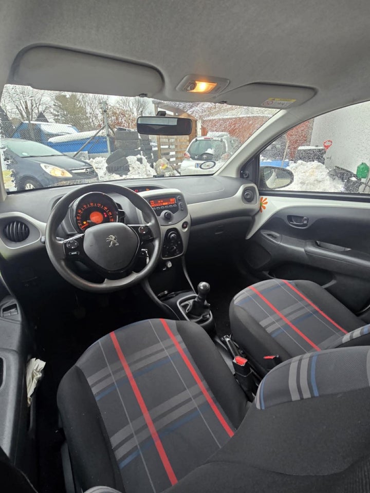 Peugeot 108 1,0 e-VTi 69 Allure TOP! 5d