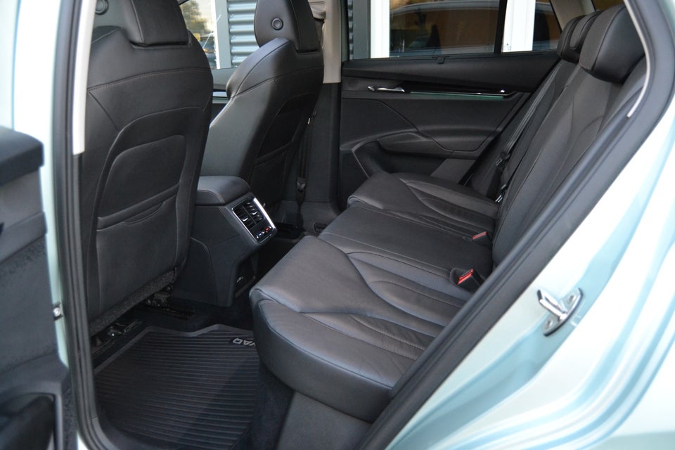 Skoda Enyaq 80 iV Suite 5d