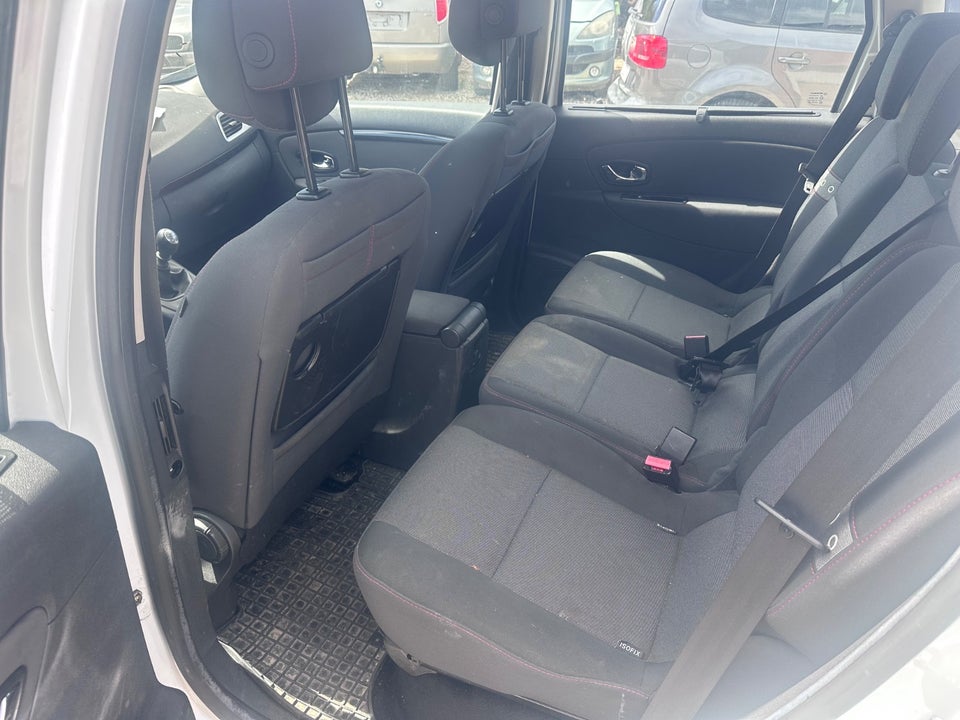 Renault Scenic III 1,5 dCi 110 Dynamique 5d