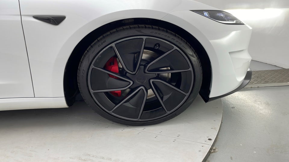 Tesla Model 3 Performance AWD 4d