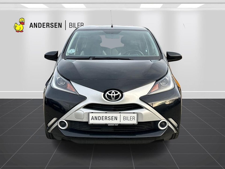 Toyota Aygo 1,0 VVT-i x-play x-touch 5d