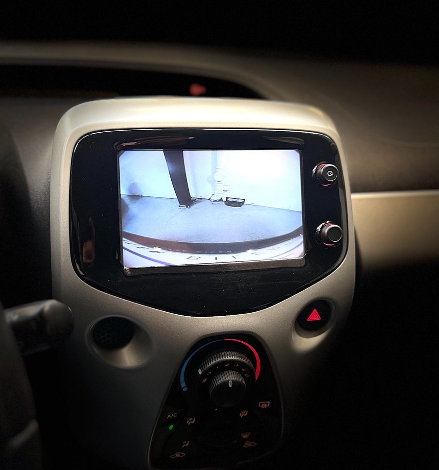 Toyota Aygo 1,0 VVT-i x-clusiv 5d