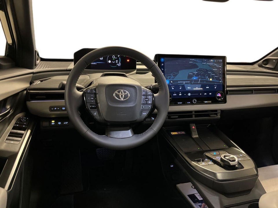 Toyota C-HR+ 77 Executive AWD 5d