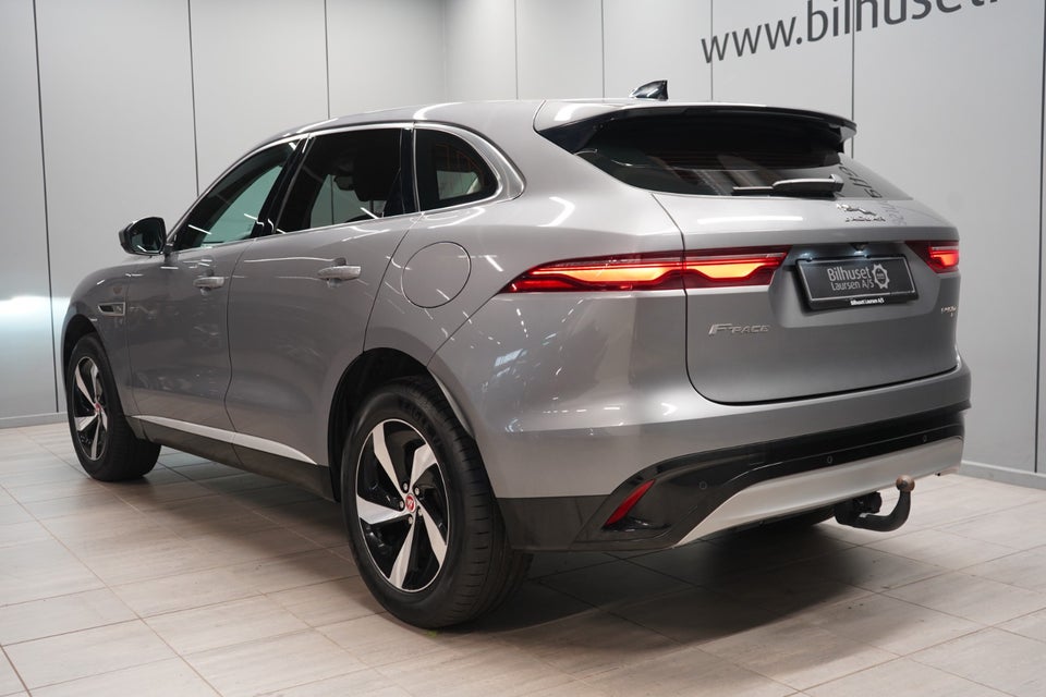 Jaguar F-Pace 2,0 P400e Signature S aut. 5d