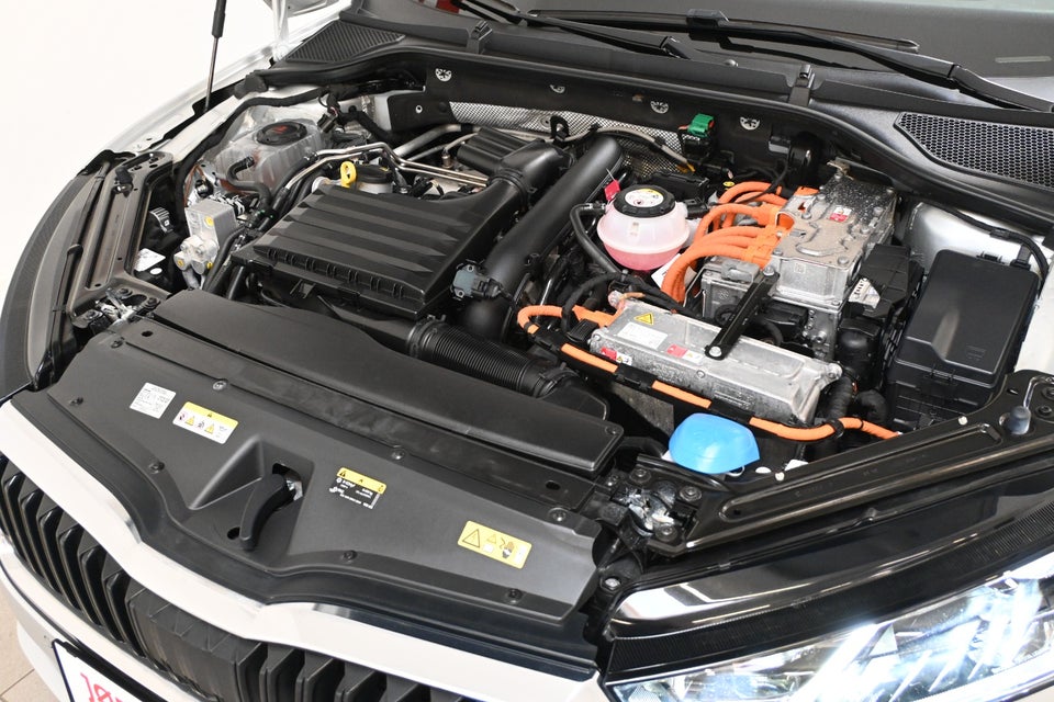 Skoda Octavia 1,4 TSi iV First Edition Combi DSG 5d