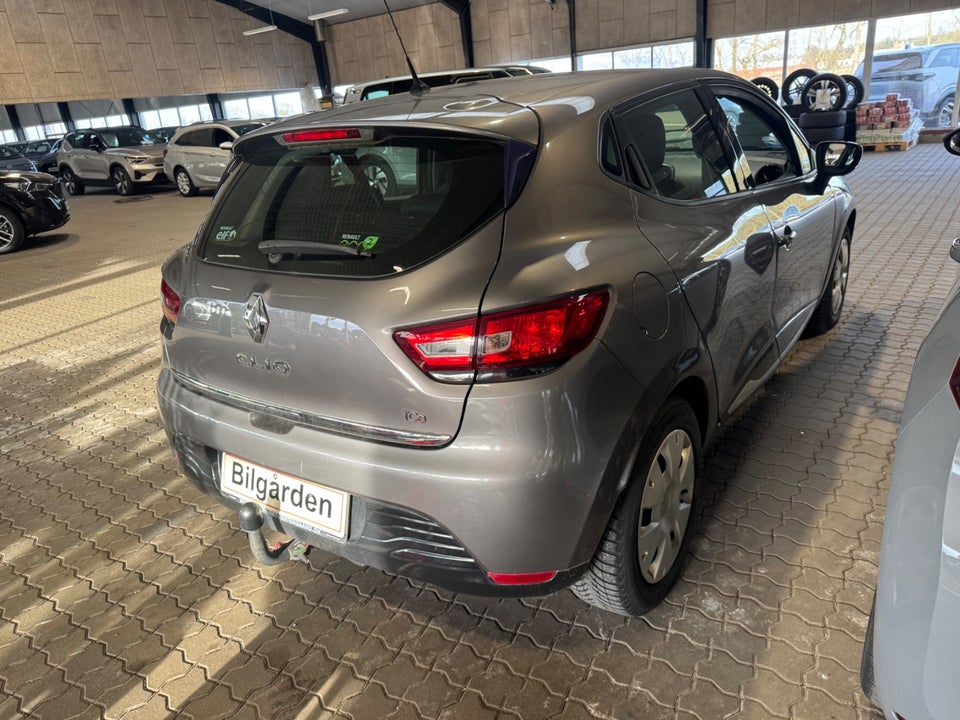 Renault Clio IV 0,9 TCe 90 Expression 5d